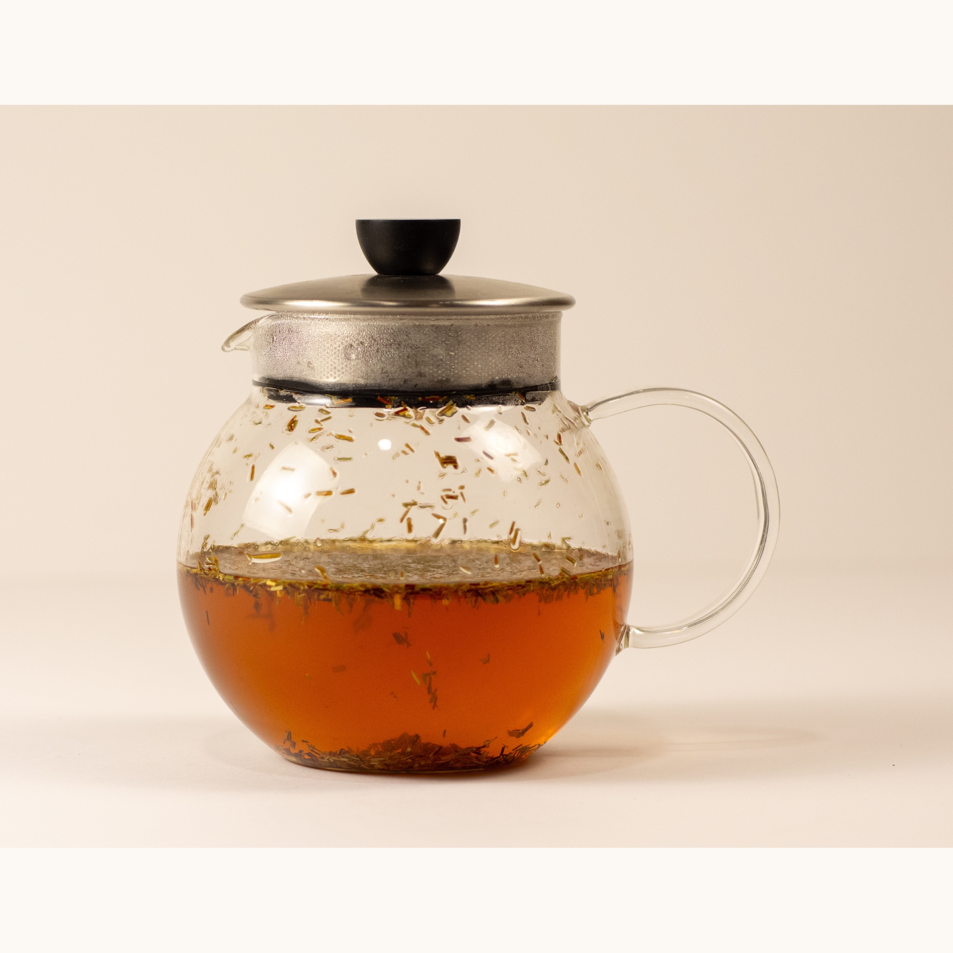 Brewing Green Rooibos in a glass tea pot